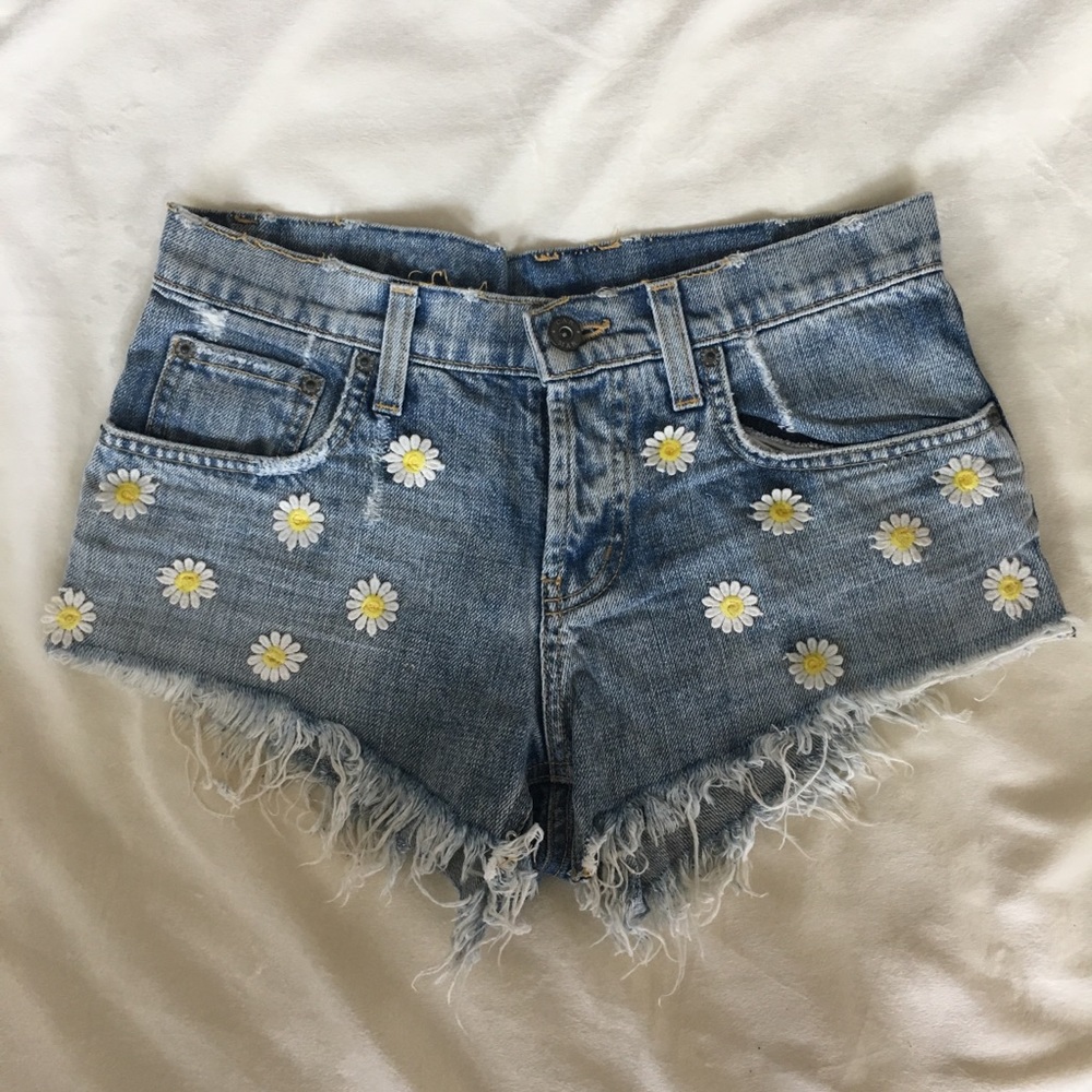 LF Carmar Daisy Flower Light Wash Denim Shorts
